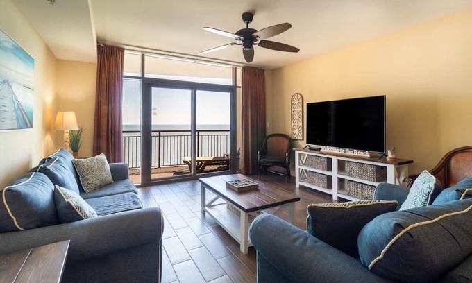 Windy Hill House | Relaxing Oceanfront Condo: Family-Friendly 2BR Retreat