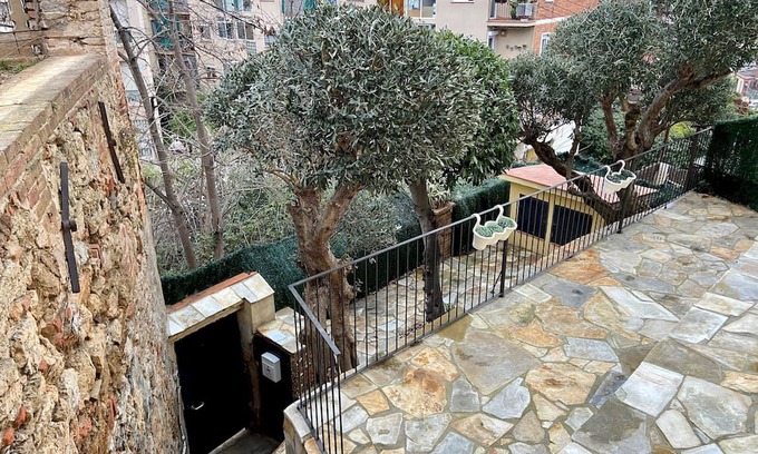 La Font d'en Fargues House | Inviting Whole House with Views, Wi-Fi & Terrace for Families