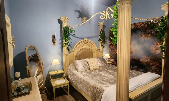 Monroe Cottage | Enchanting Fairytale Cottage at High Rock Castle