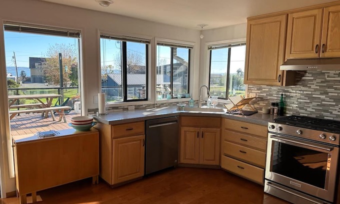 Camano Island House | Explore Camano - Long Beach: Trails, Beach & Nature Awaits