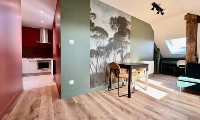 Malo-les-Bains Apartment | Cozy Retreat Near the Sea with Breakfast & Family Amenities