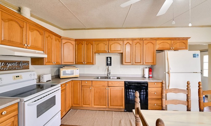 Kingston House | Pet-Friendly Kingston House: Family Retreat by Lake Texoma