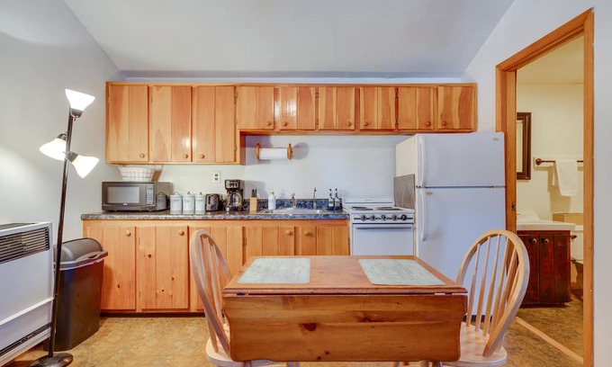 Weirs Beach Cabin | Cozy Pet-Friendly Cabin in Laconia with Fireplace & Deck