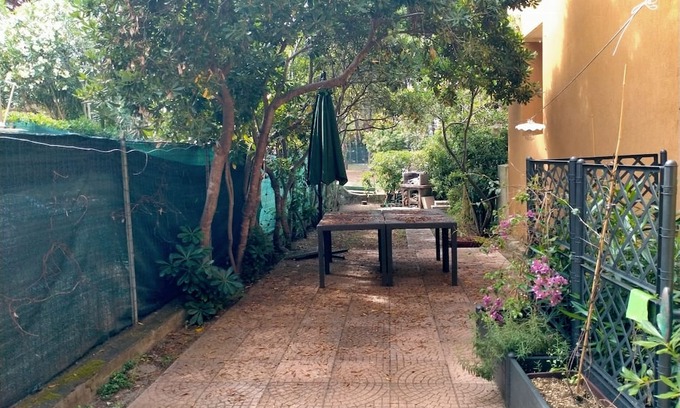 Giannella House | Gardenia 12: Private Garden Retreat Steps from the Ocean