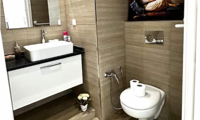 Sidi Dhrif Apartment | Child-Friendly Retreat at La Perle de la Marsa S+1