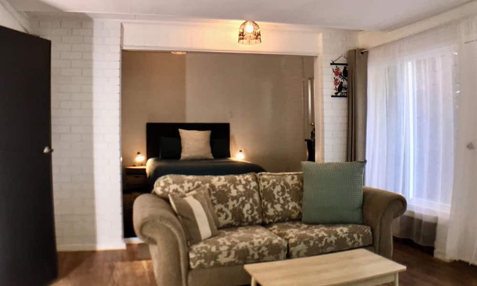 Wallaroo Apartment | Cozy Unit in Wallaroo: Enjoy Breakfast and a Kitchen