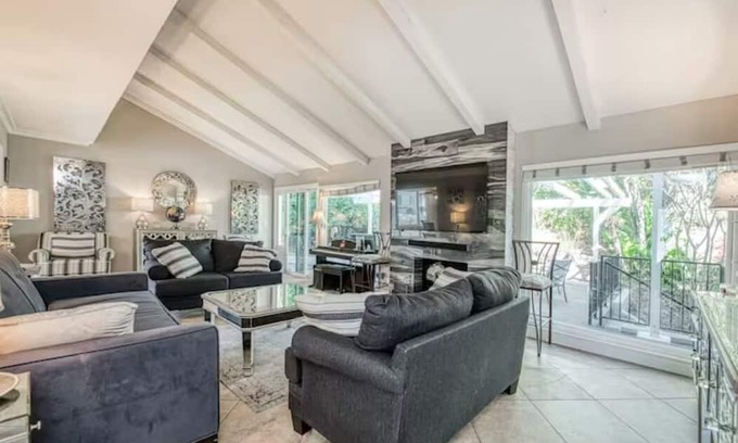 Mission Viejo House | Relaxing Retreat in So. Orange County: Lake & Pool Access