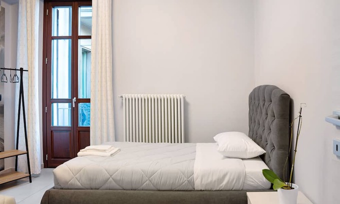 Saluzzo Apartment | Apartment 'Civico 16' with Balcony