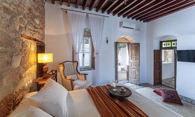 Lindos Cabin | Chic Boho Lodge with Private Courtyard in Lindos
