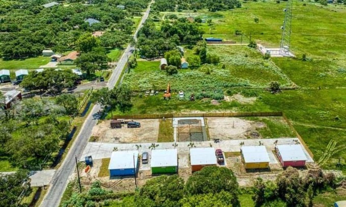Aransas Pass Cabin | Cozy 2-Bedroom Cabin in Aransas Pass with Private Pool
