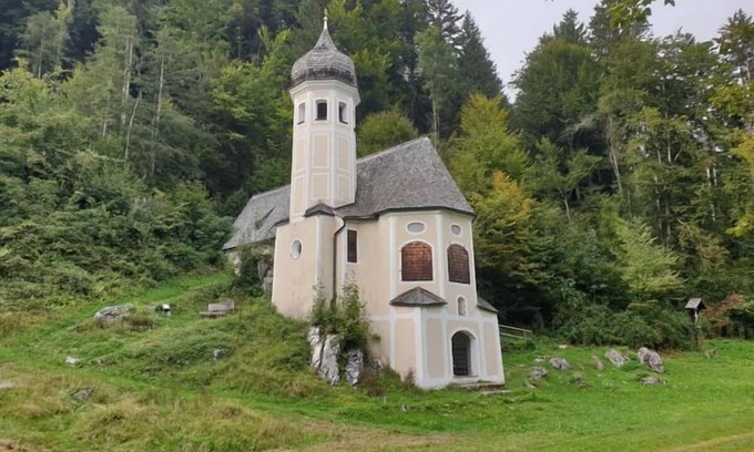 Aschau im Chiemgau Apartment | Cozy Getaway at Holiday Home Granizhuber Alm with Kitchen