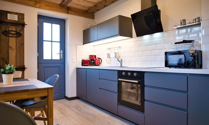 Luessow Apartment | Experience Baltic Sea Barn "Otto" with Family-Friendly Amenities