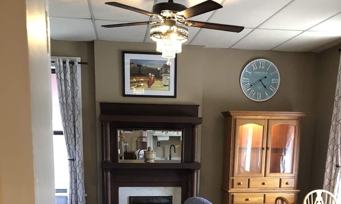 Jeffersonville - Clarksville Apartment | Cozy 1-bedroom apartment with AC and WiFi in lovely Jeffersonville