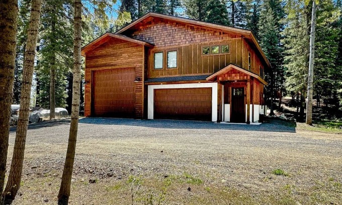 Tamarack Resort Cabin | Ideal Cabin Retreat Near Tamarack Resort with Ocean Views