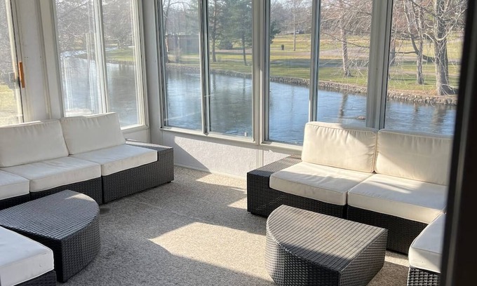 Albion House | Relaxing Riverside Respite: Family-Friendly Getaway