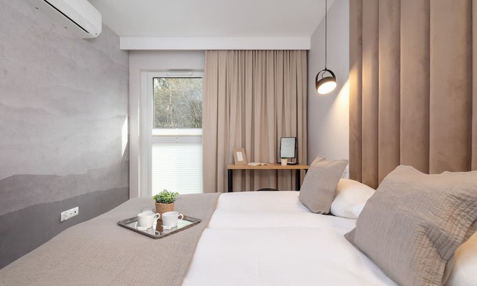 Pradnik Czerwony Apartment | Welcoming Apartment in Kraków with Breakfast and Kitchen