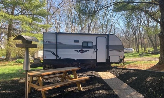 Villa Ridge House | Budget-Friendly Country Living RV Steps from Six Flags!