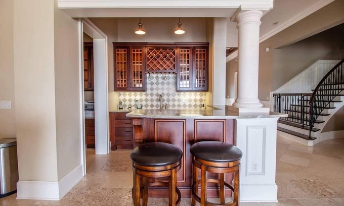 Florida Central Atlantic Coast House | LakeFront Pool Mansion: Family-Friendly Retreat Near Disney