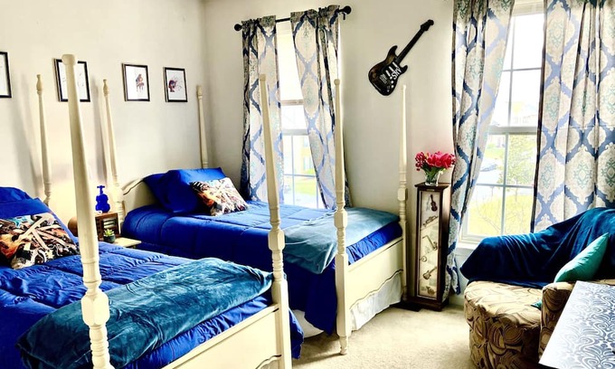 Boonsboro House | Cozy SRV Room @ Music House - Child-Friendly Stay