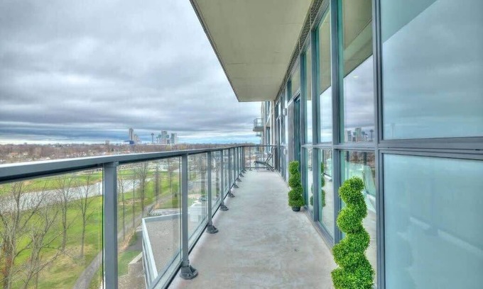 Niagara Falls Apartment | Experience The Eclipse Penthouse with Skyline Views