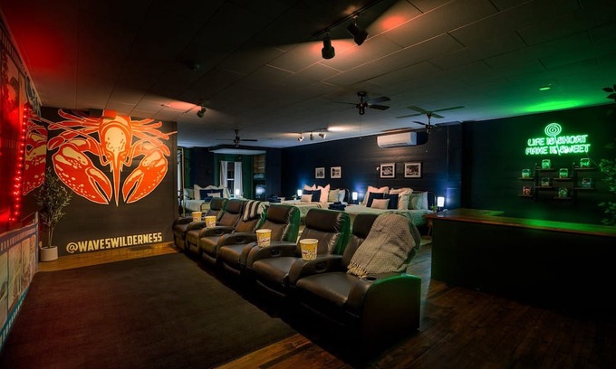 Somesville House | Discover Comfort Near Acadia with Hot Tub & Game Room