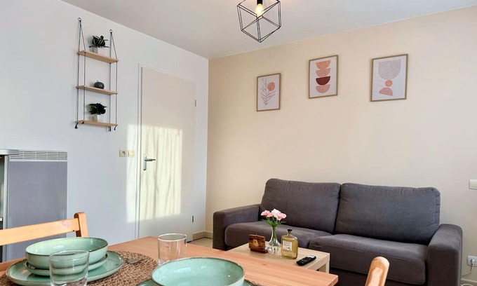 Bussy-Saint-Georges Apartment | Convenient Apartment Near Disneyland & RER A Access