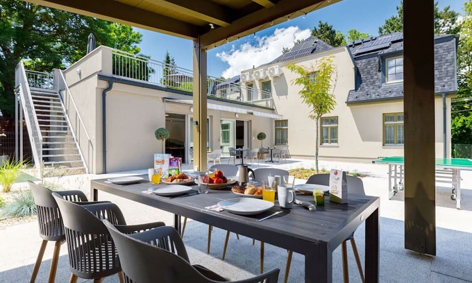 Balatonszarszo Apartment | Comfortable Apartment for 6 with Lake View & Free WIFI
