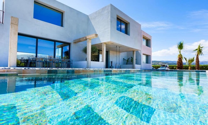 Ondara Villa | Inviting Private Villa with Pool, Ocean Views, and WiFi