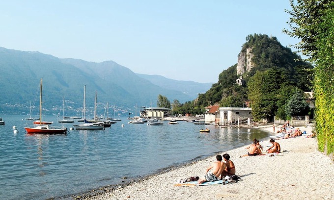 Castello Villa | Private Villa with Pool, Pets Welcome & Lake Views
