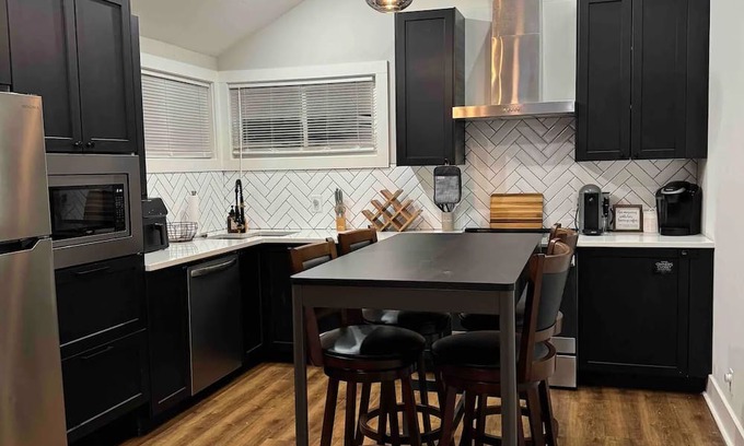 Simpsonville House | Downtown Bungalow: 10/10 Rated with King Ensuite & Spa