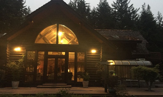 Crescent City Cabin | Cozy 1st Generation Redwood Log Cabin Retreat