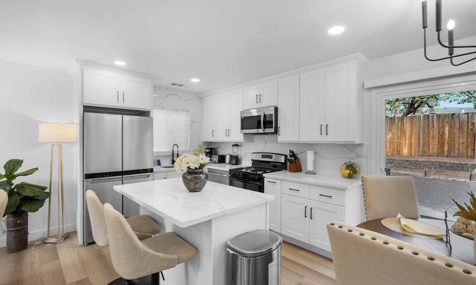 East San Jose House | Comfortable Pearl Haven Retreat with Family-Friendly Amenities
