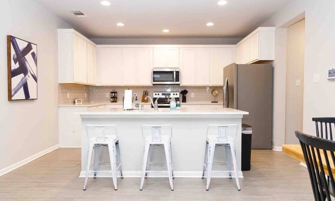 Williamson County House | Guest Rated 10/10: Ideal Home for Family and Pets