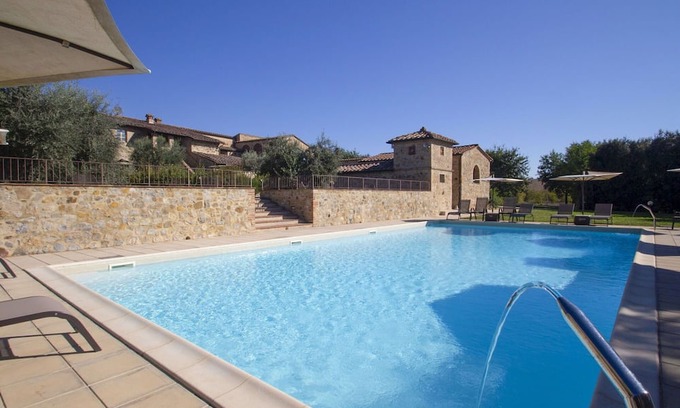 San Macario In Monte Villa | Spacious Villa for Groups with Private Pool and Pet-Friendly