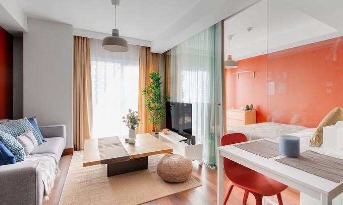 Bomonti Apartment | Comfortable Residence Steps from Metro in Sisli, Bomonti
