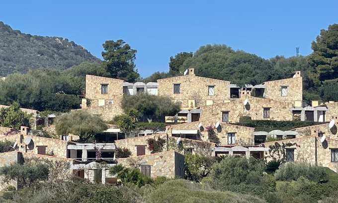 Sant'Elmo Villa | Villa IN Pietra: Pet-Friendly Escape Just Steps from the Sea