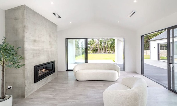 Greytown House | Family-Friendly Getaway at 34 On Orchard in Greytown