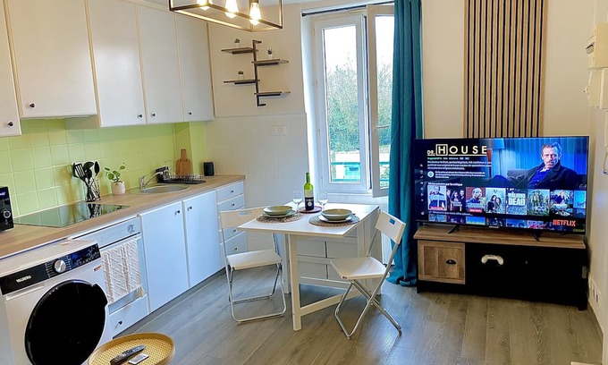 Corbeil-Essonnes Apartment | Welcoming Stay with Netflix and Kitchen Near Train Station