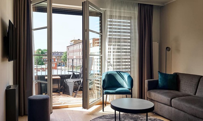 Barmbek-Sued Apartment | Spacious Apartment for 4 in Central Hamburg with Full Kitchen