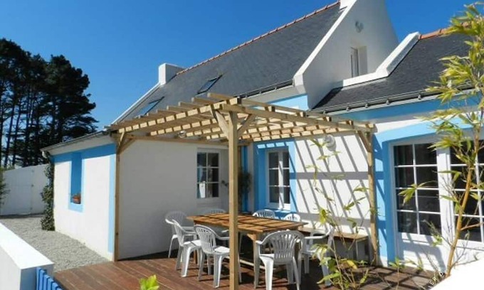 Locmaria House | Cozy Grande Maison in Beautiful Locmaria Near the Sea