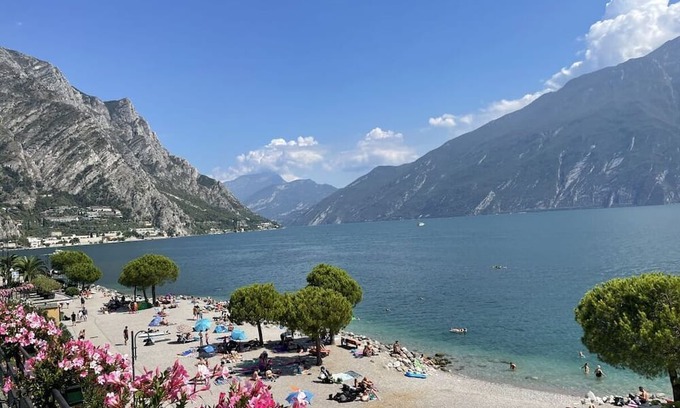 Oldesio House | Comfortable Suite Perlago: Family-Friendly Holiday Haven