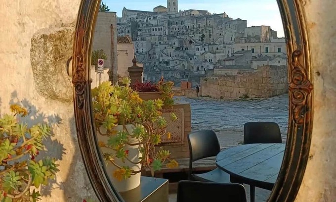 Matera House | Independent Rooms with Terrace in Scenic Matera