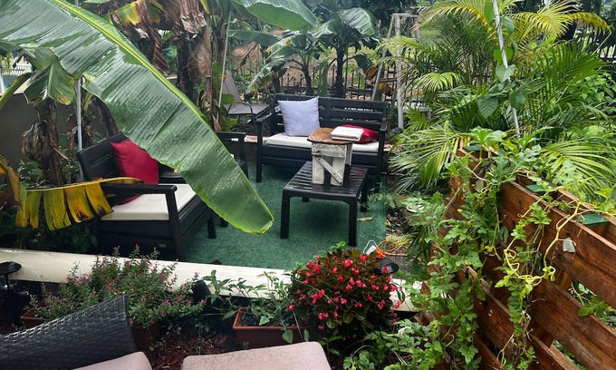 Rio Grande Bed & Breakfast | Relaxing Getaway at House of Restoration with Ocean Views