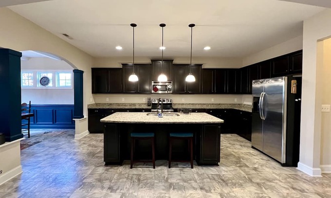 Aberdeen House | Relaxing 4BR Retreat Near the Exciting US Open 2024