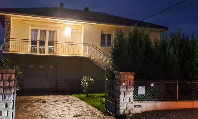 Villeneuve-sur-Lot Villa | Villa Near Olympic Training Center - Family Friendly Stay