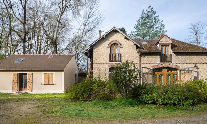 Montigny-sur-Loing Apartment | Idyllic Retreat at Dream Spot Forêt de Fontainebleau