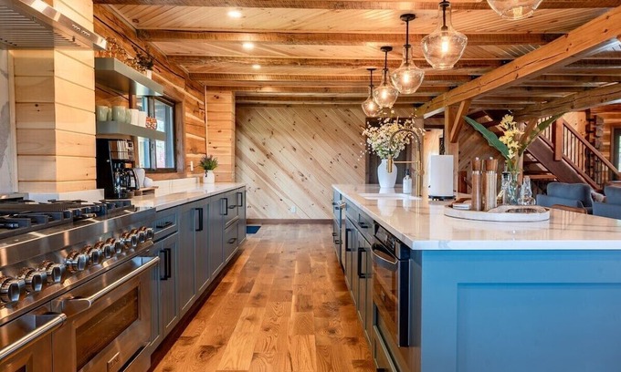 Carbon Hill Cabin | Discover Hocking Hills Hidden Falls Lodge: Spa & Hot Tub Retreat
