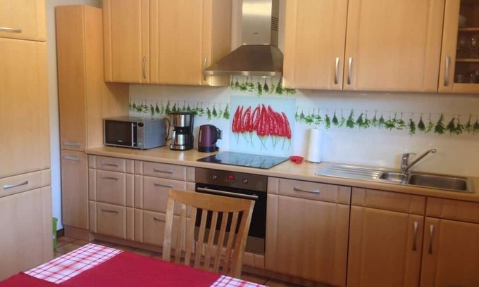 Rumbach House | Ground Floor Palatine: Pet-Friendly Stay with Breakfast