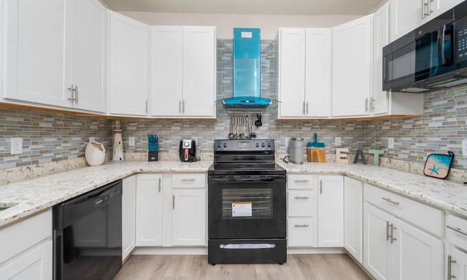 West Columbus Apartment | Family-Friendly 4 Bedroom Apartment in Columbus, OH