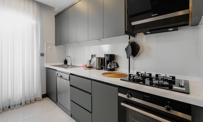 Lara Apartment | Convenient Flat with Balcony Near Lara Beach